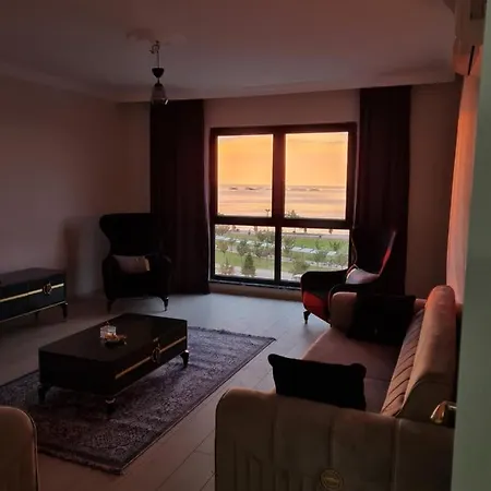 Grand Khaleej Aparthotel